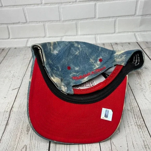 Chicago Bulls Back to Back Denim Acid Wash Mitchell & Ness Hat Snapback Cap Men